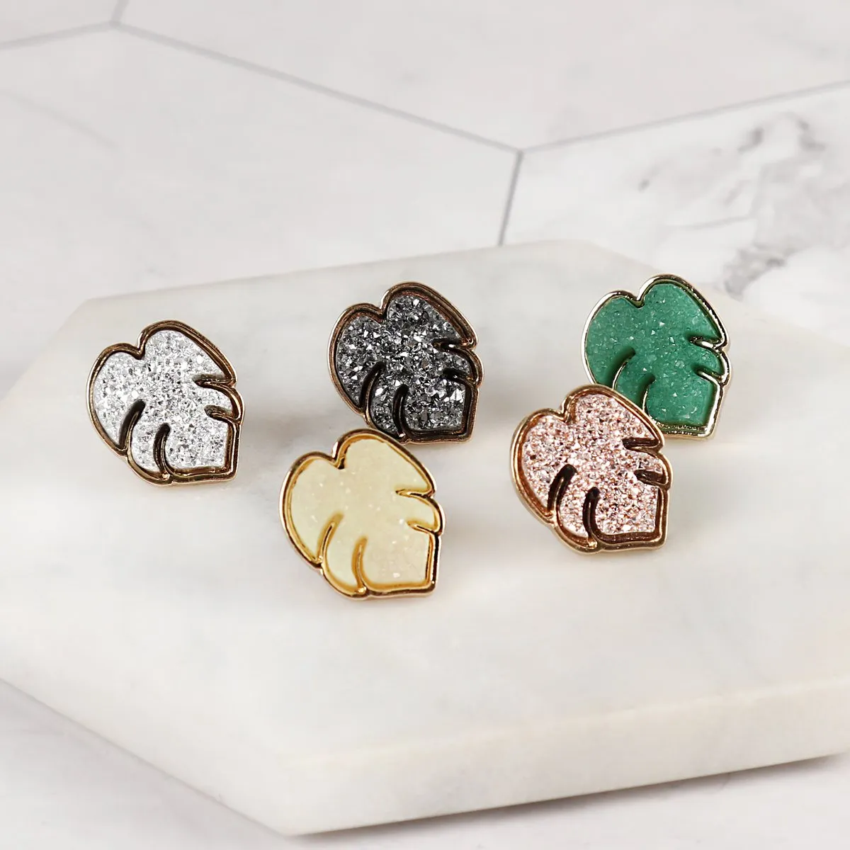 Fe5480 - Metal Druzy Palm Leaf Post Earrings